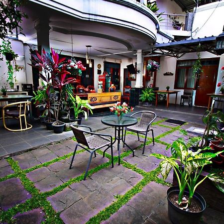 בנדונג Fora Guest House Taman Lingkar מראה חיצוני תמונה